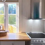 6 Person In Averoy-by Traum Semesterbostad Stein